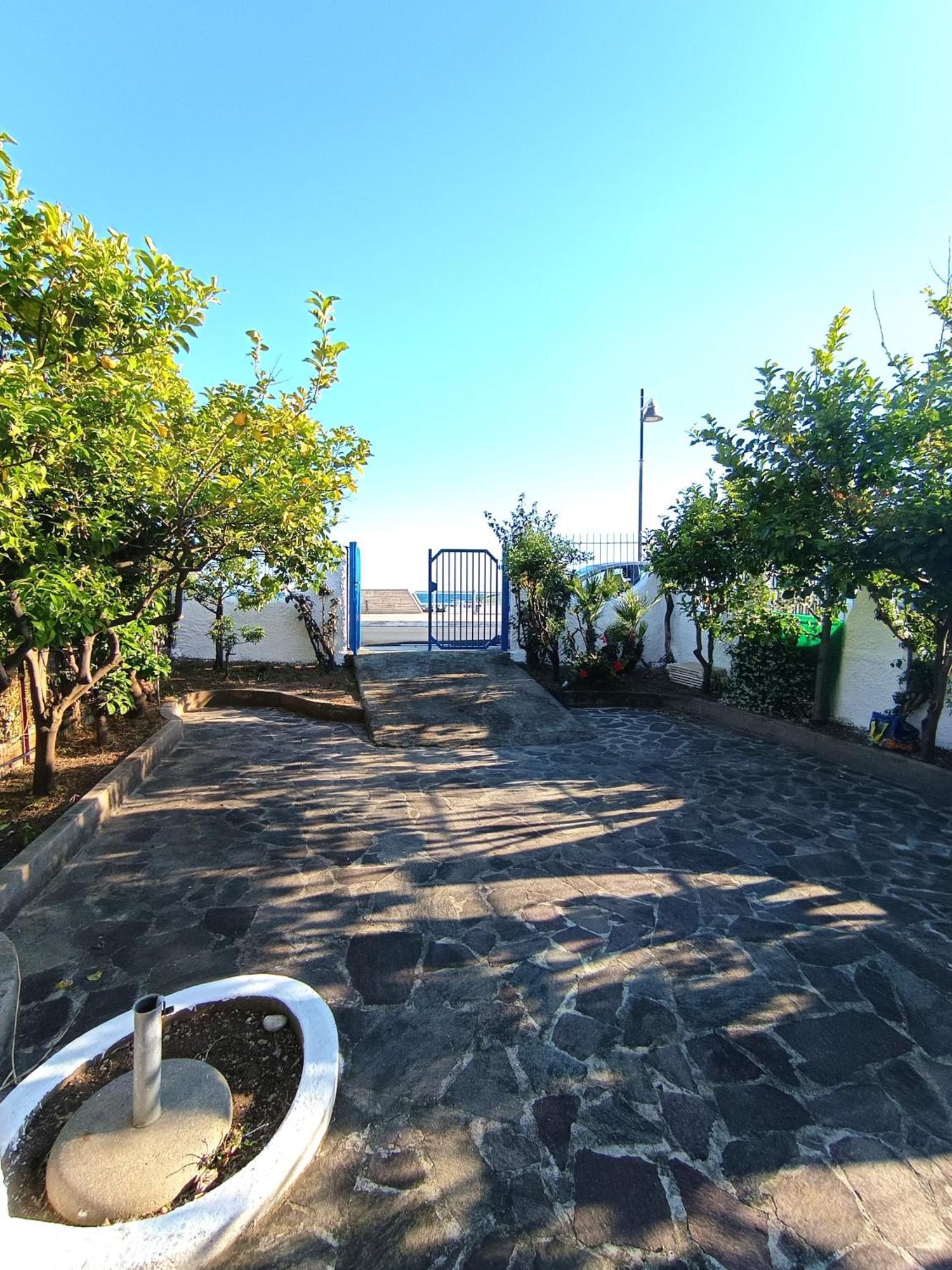 Monolocale Tirreno Studio Seafront Formia Exteriér fotografie